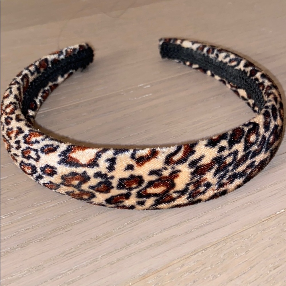 Leopard print headband